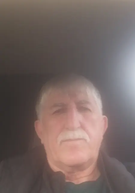 Ахмед из Минска, ищу на сайте знакомства без обязательств