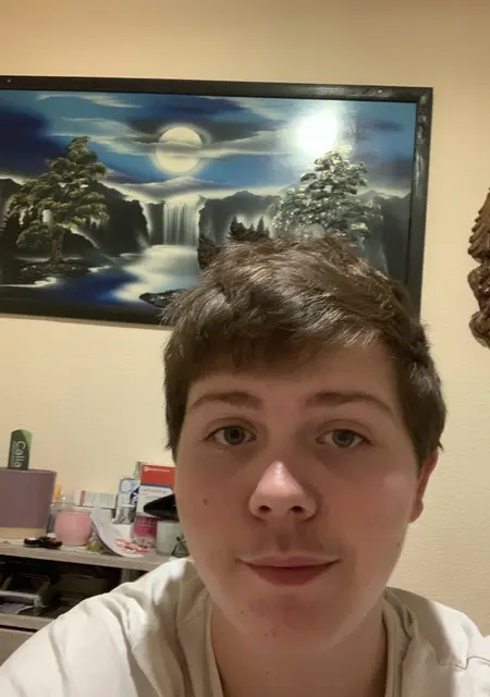 Я Feetlover, 21, из Эрфурта, ищу знакомство для постоянных отношений