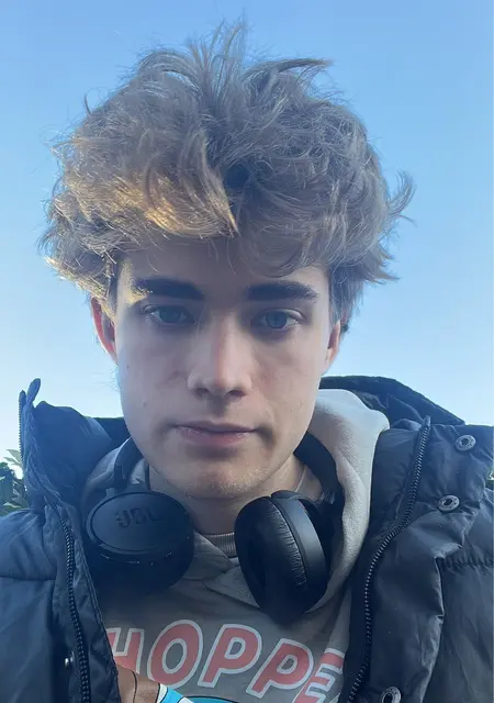 Я Marxx, 21, знакомлюсь для вирта в Генуе