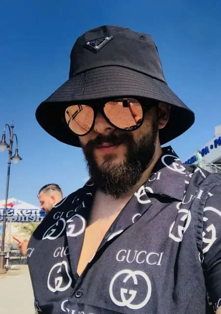 Я Aras, 25, знакомлюсь в Берлине