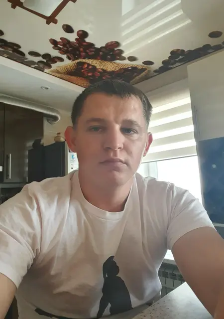 Иван из Кременчуга, ищу на сайте знакомства без обязательств