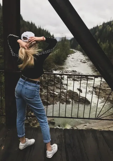 Лена з Тернопіль, мені 22 років, познайомлюсь на одну ніч