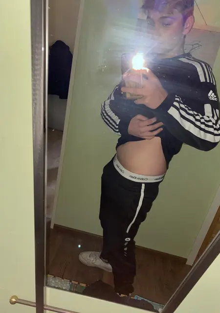 Crazy Boy из Регенсбурга, мне 22, познакомлюсь для приятного времяпровождения