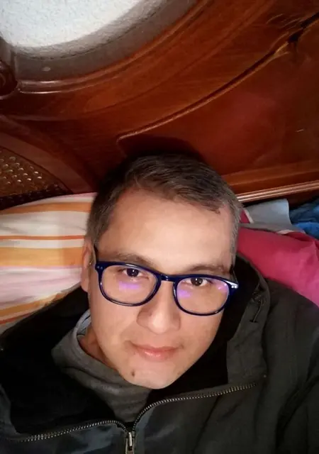 Bros Suscal de Madrid, tengo 42 años, listo para conocer