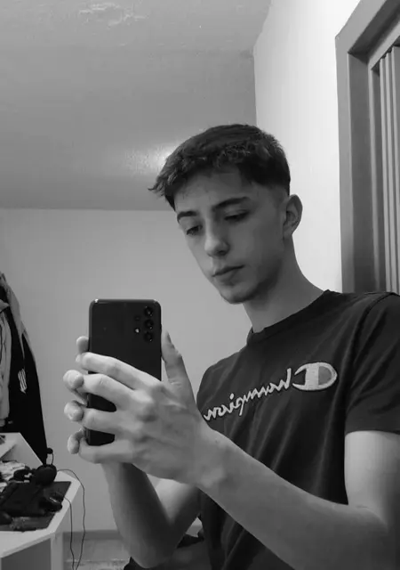 Я Kevin, 20, из Ульма, ищу знакомство для общения