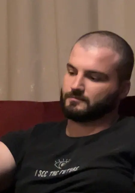 Арт из Со, мне 29, познакомлюсь на одну ночь