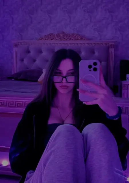 Я Анюта, 20, из Дюссельдорфа, ищу знакомства без обязательств