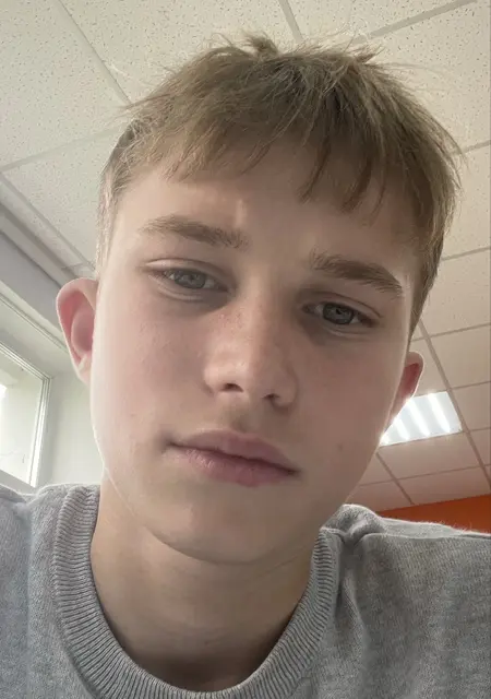 Я Виктор, 20, знакомлюсь на одну ночь в Вене