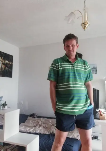 Я Jonas Sommer, 41, знакомлюсь в Праге