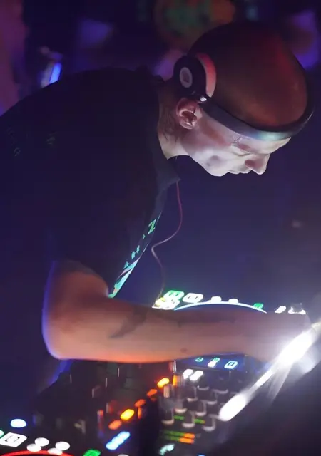 Я Ilja, 34, из Таллина, ищу знакомство для открытые отношения