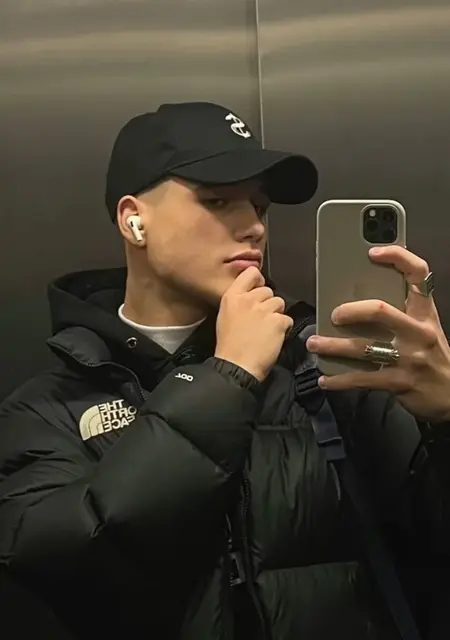 Max из Витебска, мне 20, познакомлюсь на одну ночь