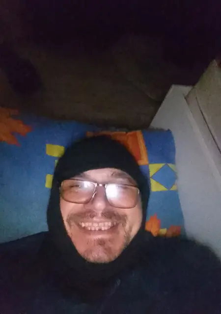 Аристарх Венедикто из Каменки-Днепровской, мне 26, познакомлюсь для приятного времяпровождения