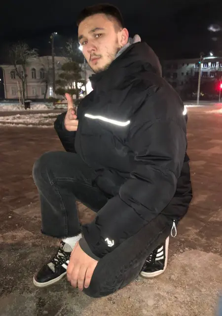 Vova из Житомира, мне 19, познакомлюсь без обязательств