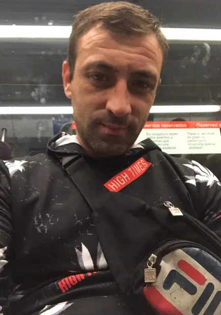 Я Xuloxulo, 34, из Бильбао, ищу знакомства на одну ночь