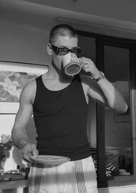 Daniil из Видина, ищу на сайте знакомства на одну ночь