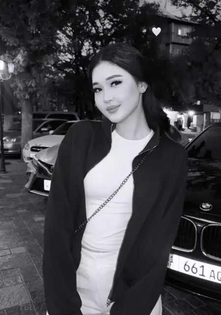 Аяна из Бишкека, мне 26, познакомлюсь на одну ночь