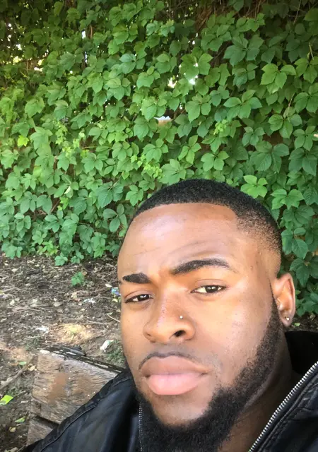 Paulo из Келуш, ищу на сайте приятное времяпровождение