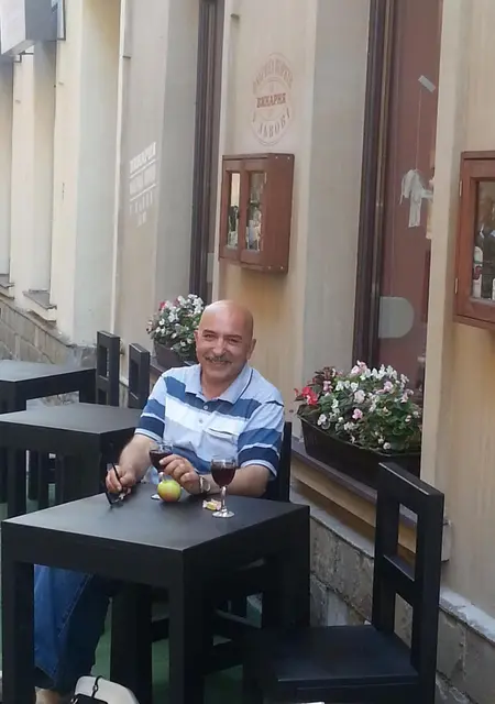 Сергей з Львова, мені 61 років, познайомлюсь на одну ніч