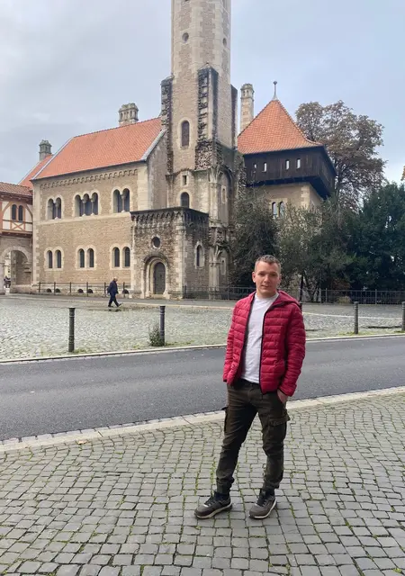 Олег з Черкас, мені 33 років, познайомлюсь для приємного проведення часу