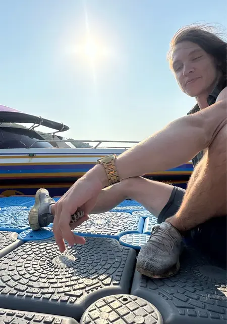 Ivan из Бангкока, ищу на сайте постоянные отношения