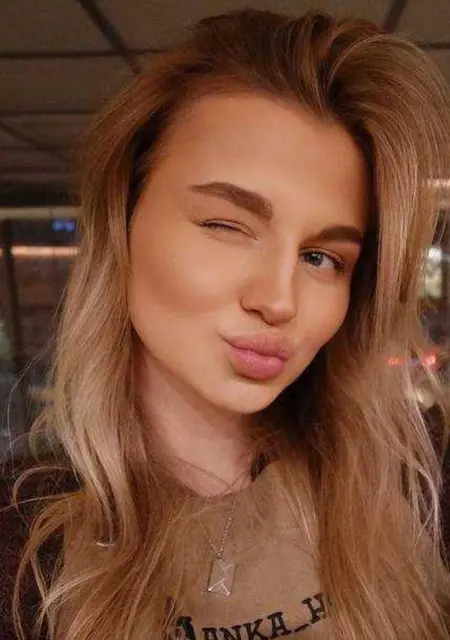 Я Соня, 28, из Бразилии, ищу знакомство для общения