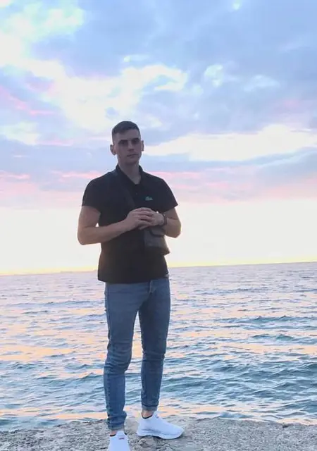 Я Джоні, 28 років з Львова, шукаю знайомства без зобов'язань