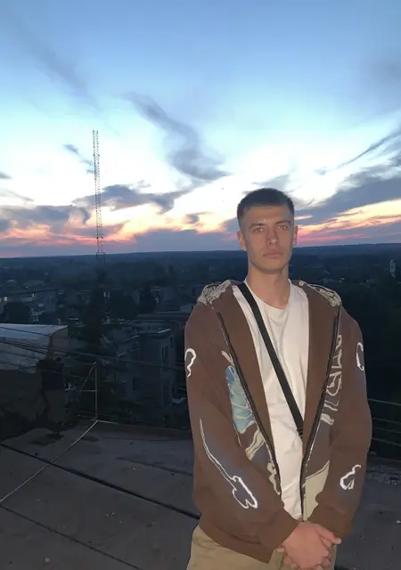 Алексей з Харкова, шукаю на сайті знайомства без зобов'язань