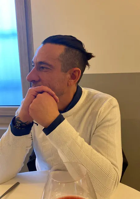 Я Black River, 46, знакомлюсь для приятного времяпровождения в Империя