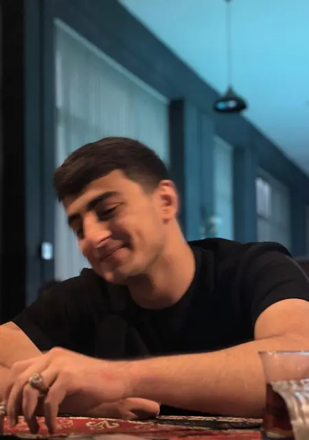 Я Ziya, 20, знакомлюсь для открытые отношения в Баку