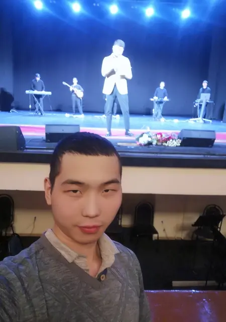 Я Каныш, 26, из Караганды, ищу знакомства без обязательств