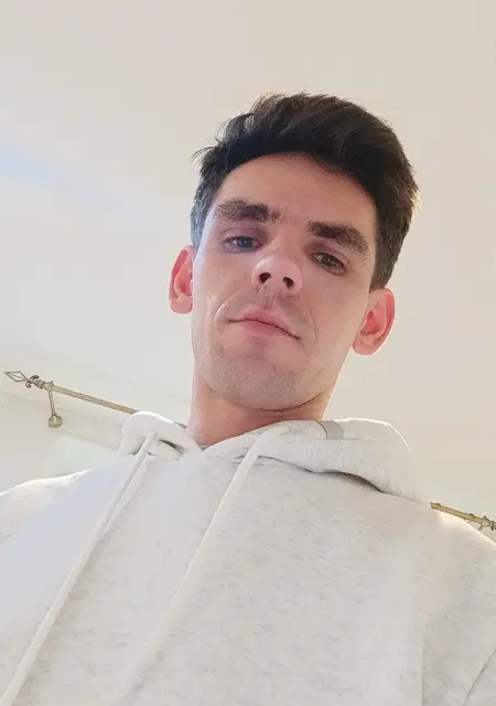 Я Vitalii, 27, из Познани, ищу знакомство для приятного времяпровождения