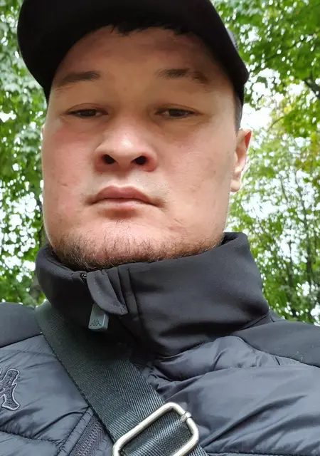 I'm Roman, 25, looking to meet for no strings attached in Dagenham