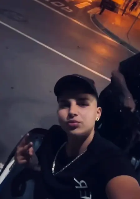 Soy Adoany, 19 años, conociéndome para lío de una noche en Huelva