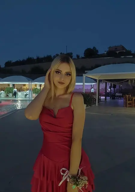 Я Sara, 28, из Гауда, ищу знакомства на одну ночь