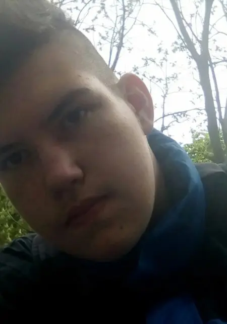 Egor из Могилёва, мне 22, познакомлюсь на одну ночь