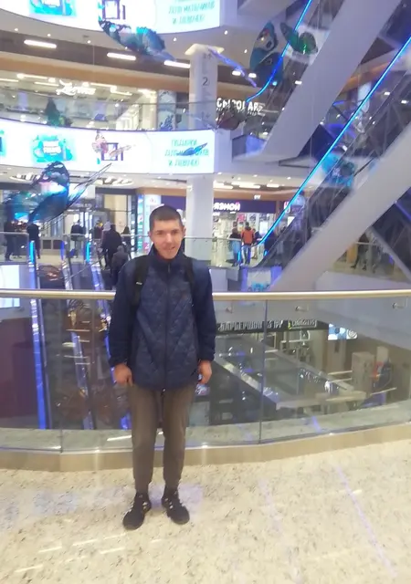 Я Сергей, 25, знакомлюсь без обязательств в Новополоцке