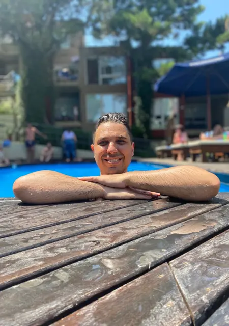 Max из Буэнос-айреса, ищу на сайте знакомства на одну ночь