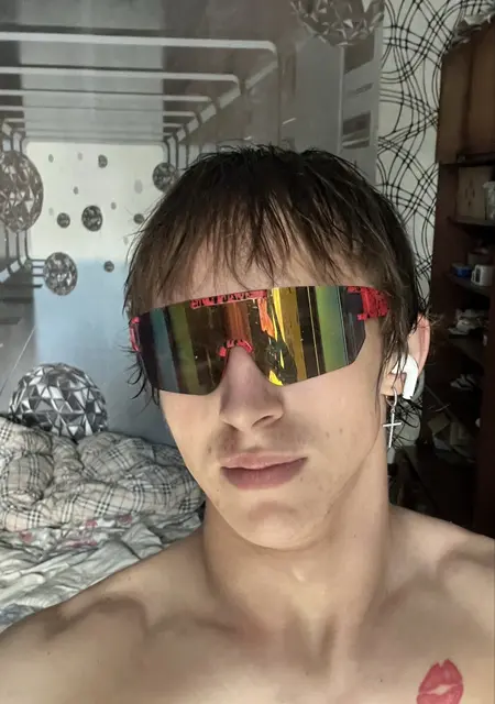Я Дмитрий, 20, знакомлюсь для постоянных отношений в Харькове