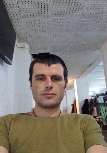 Я Владимир, 33, знакомлюсь на одну ночь в Макеевке
