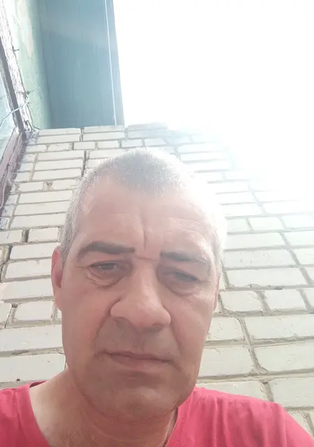Я Сергей, 48 років, знайомлюсь без зобов'язань у Чернігові