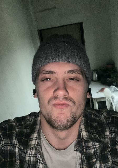 Я Даня, 22, знакомлюсь для открытые отношения в Минске