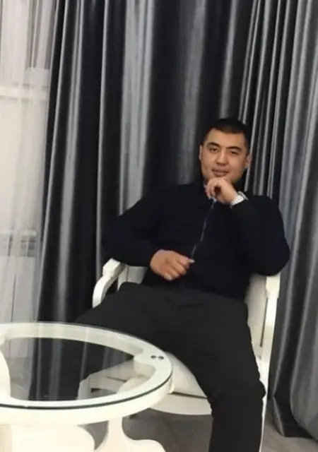 Я Дархан, 31, знакомлюсь на одну ночь в Астане