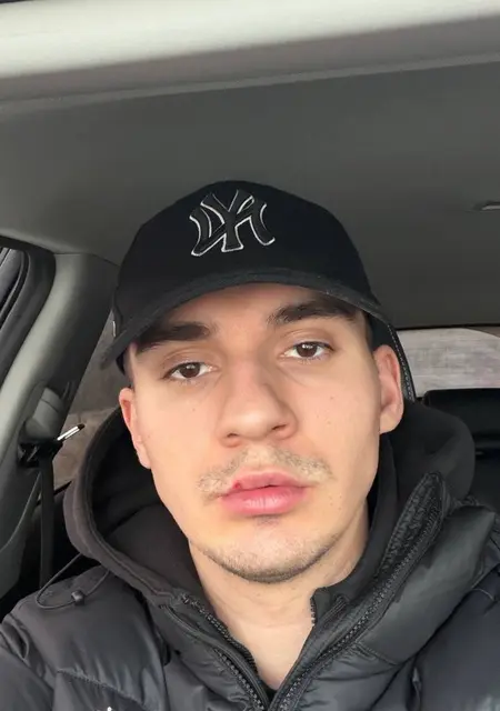 Vladyslav из Хмельницкого, ищу на сайте знакомства на одну ночь