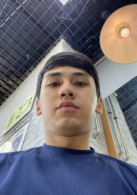 Артём из Дагенхама, мне 20, познакомлюсь для вирта