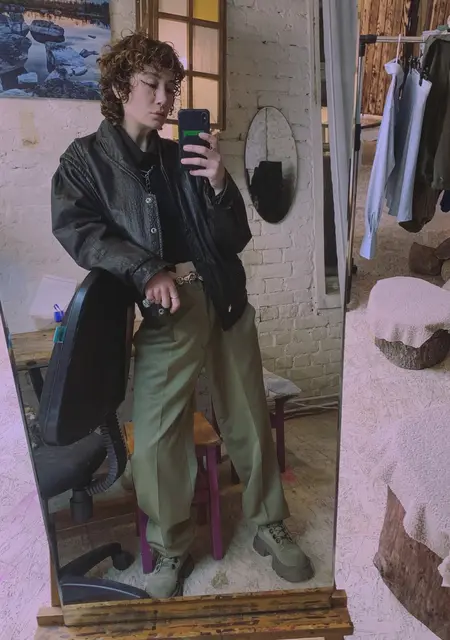 Я Alexandra, 30, из Парижа, ищу знакомства без обязательств