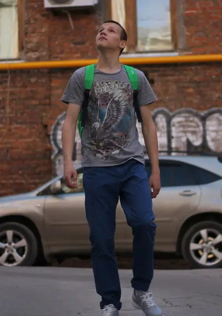 Артем из Милана, ищу на сайте знакомства на одну ночь