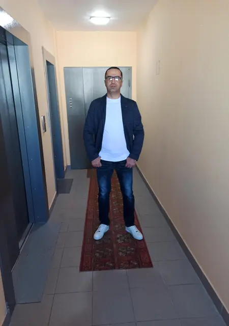 Я Крр, 43, знакомлюсь для постоянных отношений в Амстердаме