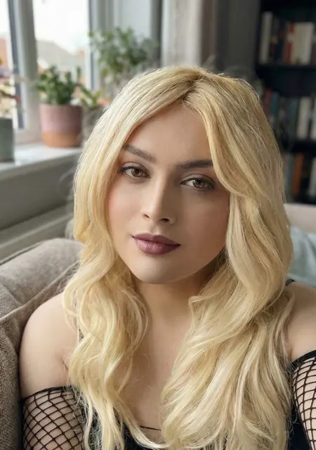 Я Ceren, 21, знакомлюсь на одну ночь в Стамбуле