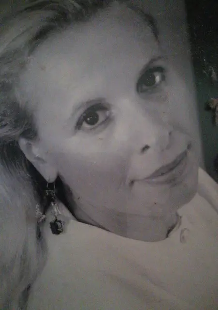 Валентина из Киева, мне 50, познакомлюсь для постоянных отношений