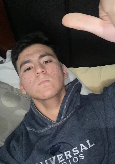 Santiago из Сьюдад-хуареса, мне 20, познакомлюсь на одну ночь